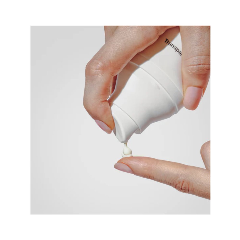 Crema de fata cu SPF 50+ rezistenta la apa, Lightweight Sunscreen, 100ml, Transparent Lab